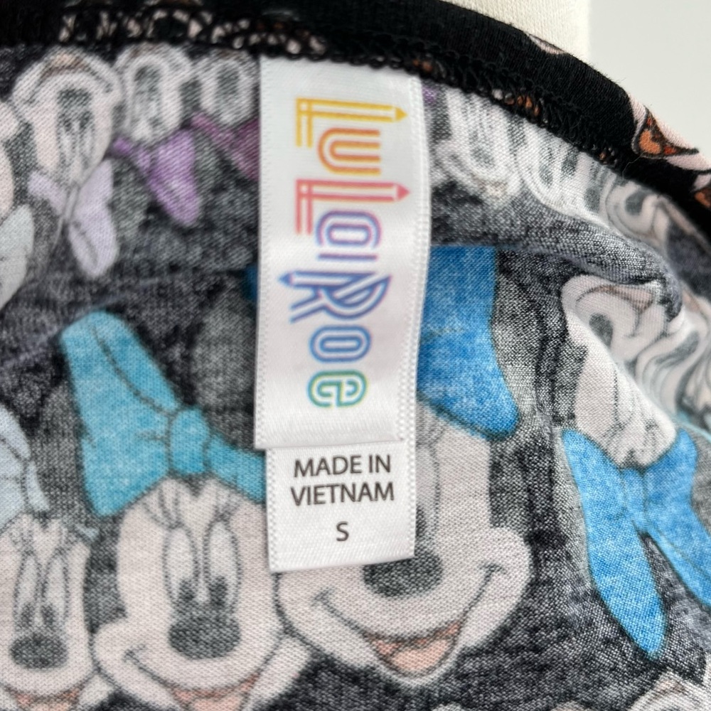 LulaRoe Minnie Mouse Top T-Shirt Classic T Disney Small - Picture 4 of 7